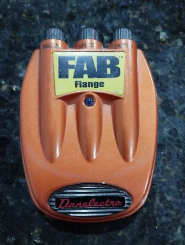 Pedal Danelectro Flange