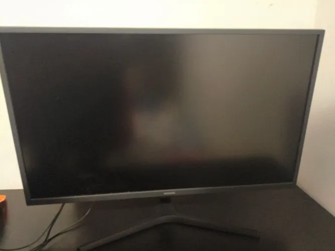 Monitor Led Samsung Lu32j590uq 32 Ultrahd 4k Freesync 60hz Preto