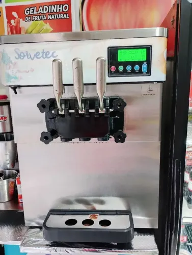 Máquina de açaí frozen