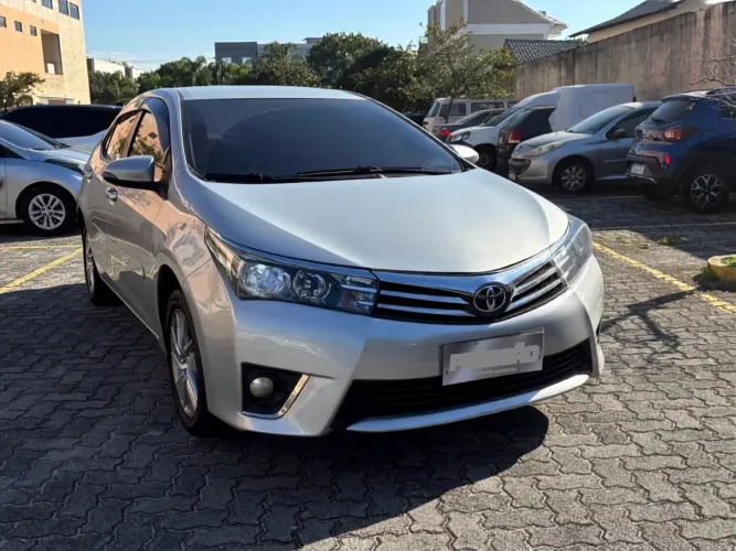 Toyota Corolla GLI 1.8 Flex 16V Aut. 2016