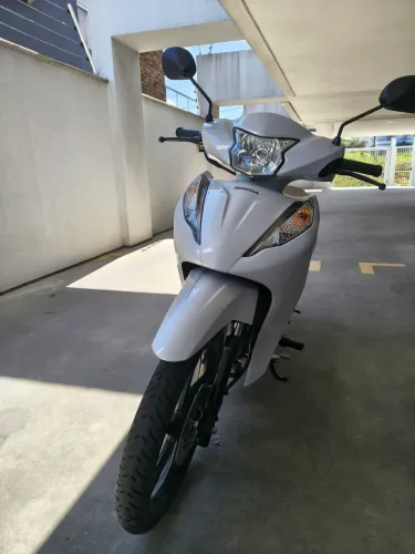 Honda Biz 125 EX 2025