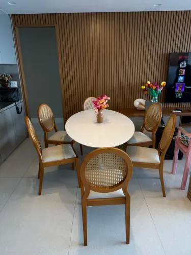 Mesa Saarinen c/ 6 cadeiras