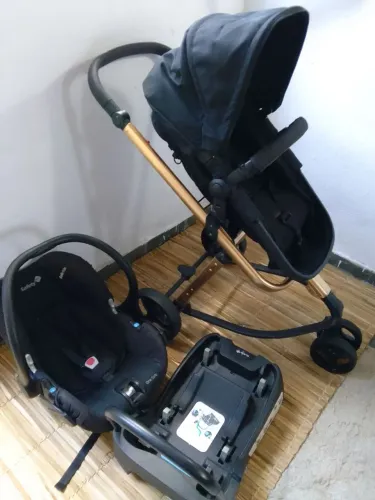 Carrinho Moisés + bebê conforto e base veicular safety 