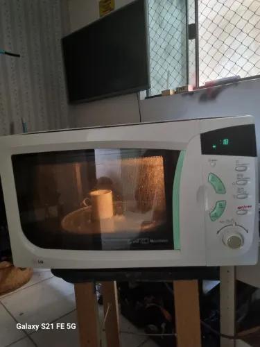Vende-se micro-ondas LG 30 litros