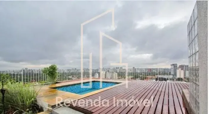 Cobertura no Condomínio Maria Hercília com 620m² 3 suítes 4 banheiros 2 vagas.