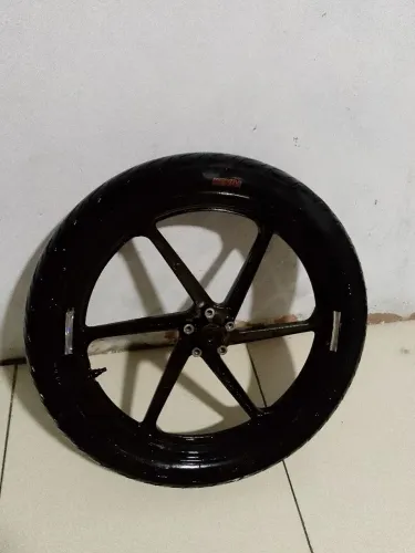 rodão de 150 Aro 18 original honda