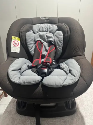 Cadeirinha infantil para carro 