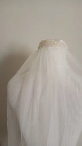 Véu de noiva médio e curto, feito por estilista, diversos modelos