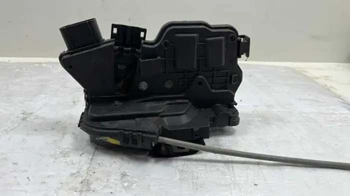 Fechadura Porta Dianteira Direita Hyundai Hb20 2015