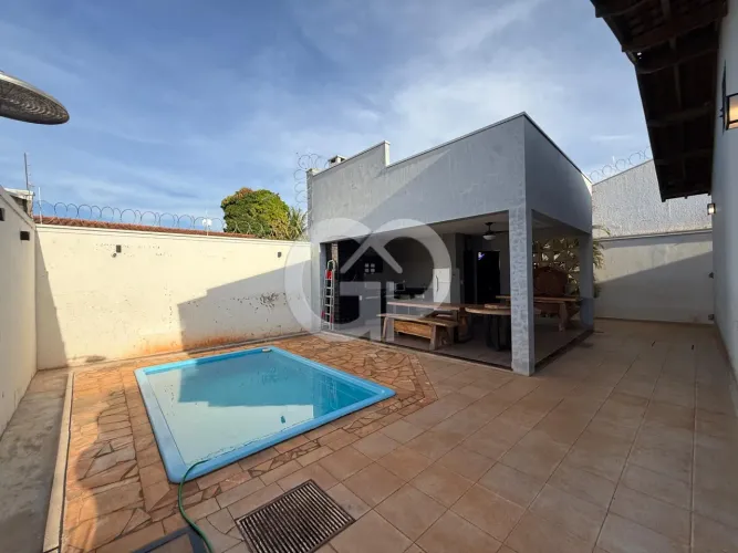 Casa de 3 quartos para venda no bairro Alvorada , com área gourmet e piscina