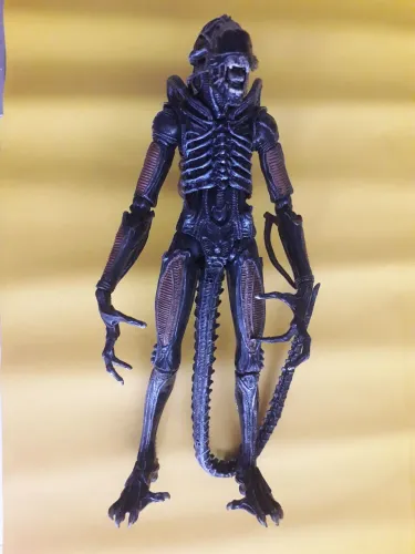 Action figure Alien