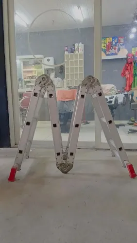 Vendo escada multifuncional