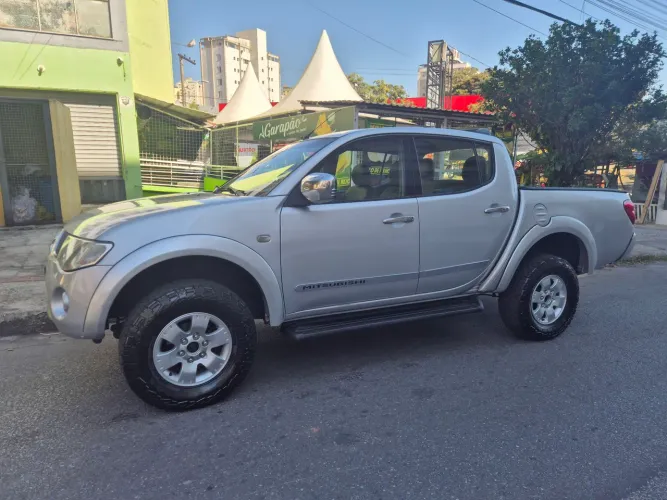 Mitsubishi L200 Triton HPE 3.5 CD V6 24V Flex Aut. 2010