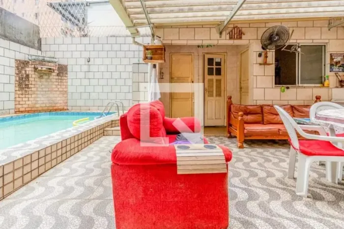 Casa em Condomínio na Freguesia (Jacarepaguá) - 3 quartos, 1 suíte, 3 vagas - 150m² de Pur