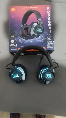 Fone JBL Quantum 810 original com LEDs 