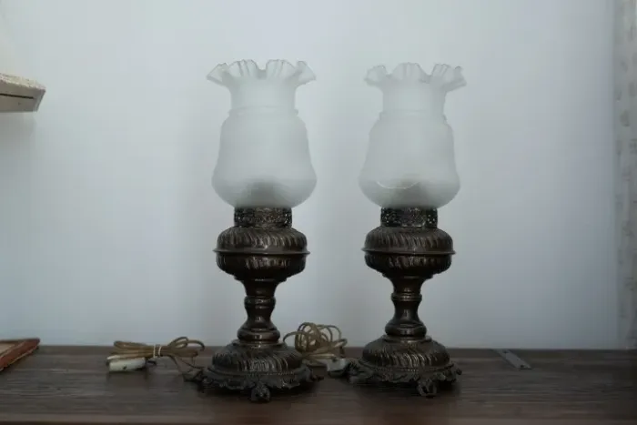 Par de abajur tulipa de mesa 
