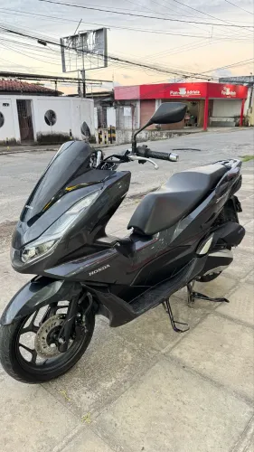 Honda pcx 2024 apenas 8km rodados.