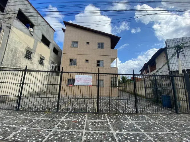 Imóvel para aluguel de 48 metros quadrados, com 2 quartos, em Vila Peri - Fortaleza - CE
