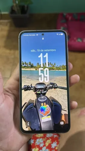 S23 novo único dono 256g 8 de ram resistente à água cuida 2000