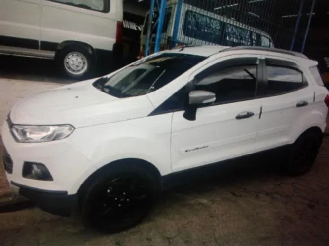 Eco sport 2015 para retirada de peças.