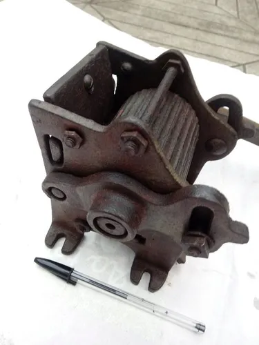 Antigo Moedor de grãos