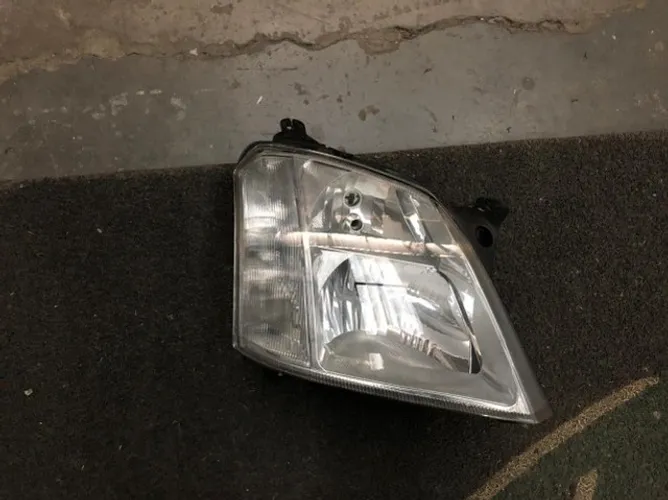 Farol Meriva