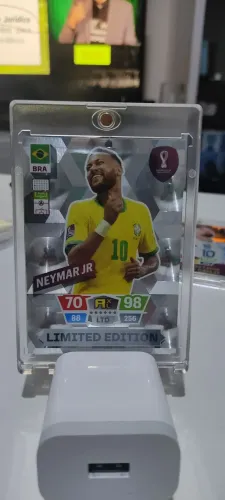 Card com top loader one-touch Neymar, Messi, Vini Jr. Benzema