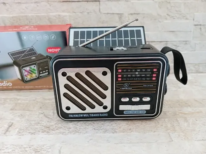 Rádio Portátil Bluetooth Painel Solar com Lanterna FM USB TF