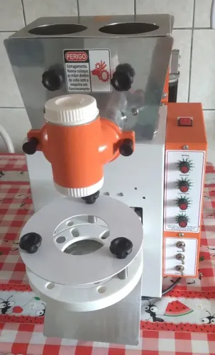 Maquina compacta print para produção de salgados e doces variados.