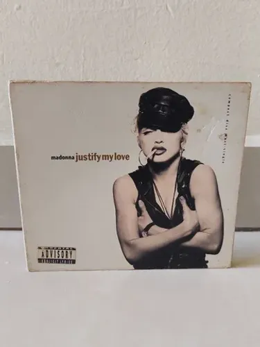Cd single Madonna Justify My love !