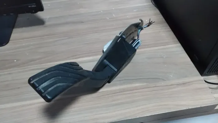 Pedal Acelerador Eletrônico Renault Kwid 2016 a 2020 180102887R