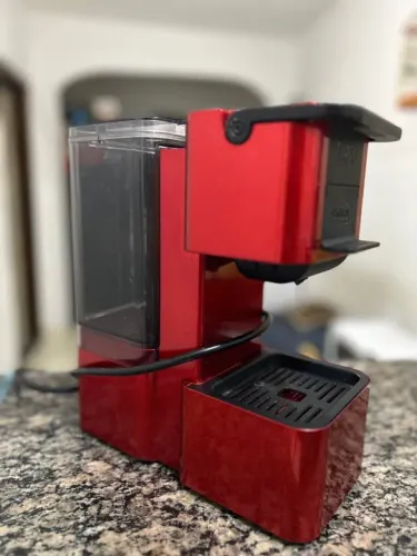 Cafeteira Três Corações Pop Plus