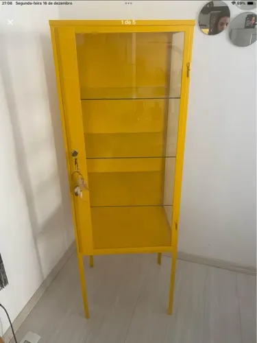 Cristaleira retrô de vidro amarelo