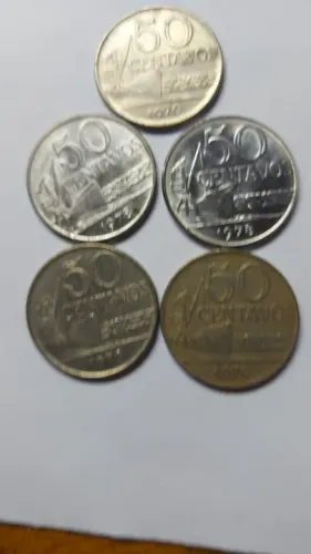 Moedas de 50 centavos 1970 e 1978