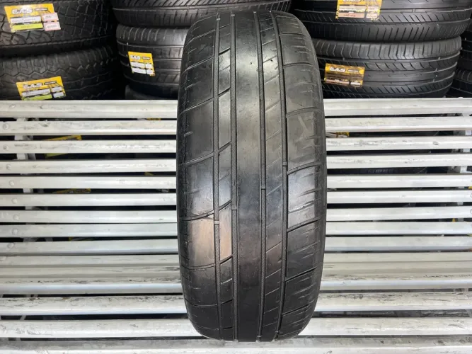 Pneu 235/60/18 Momo A-Lusion M9 R$299,00 / Pneu 235/60R18