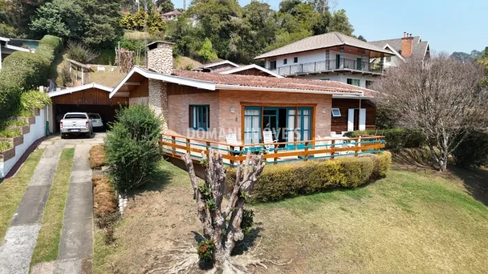 Maravilhosa Casa Térrea à Venda na Região da Vila Inglesa - Campos do Jordão/SP