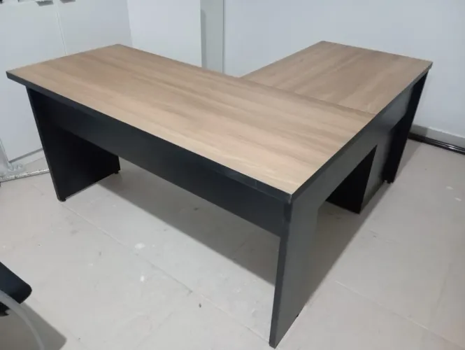 MESA EM L 1,40X1,40X0,60 NOVA****LEIA A DESCRIÇÃO****