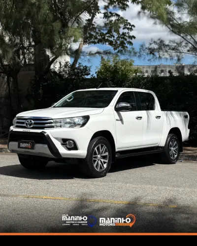 Toyota Hilux - SRV - 2018 - Branca - 4x4 DIESEL - Extra