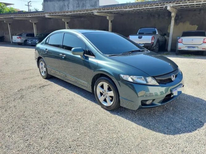 Honda Civic Sedan LXS 1.8/1.8 Flex 16V Aut. 4P 2010