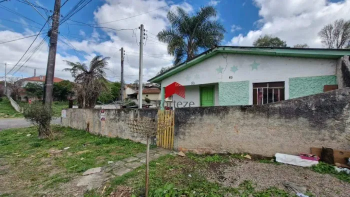 Terreno com 365,85m² , à venda, no bairro Contenda em São José dos Pinhais