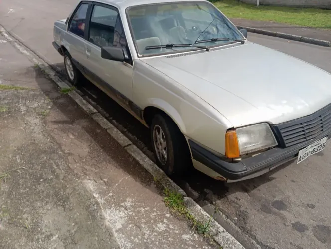 Chevrolet Monza 1.6i/1.8i (restante) 1985