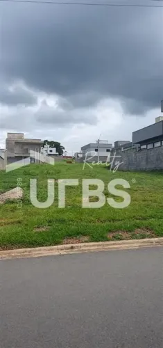 Excelente lote residencial à venda no Setor Jardins Porto, com área total de 322,78m².