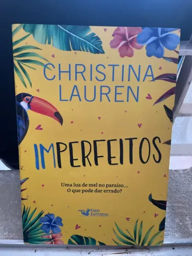 Livro Imperfeitos - Christina Lauren