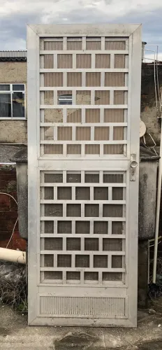 Porta de alumínio REFORÇADA1