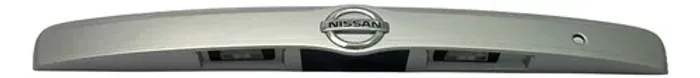  Friso Porta Malas C/ Luz De Placa Nissan Versa 2015 2020