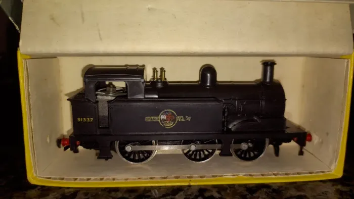 Wrenn British Rail Black Class R1 Tank 0-6-0T Locomotive W2205<br><br>500 reais