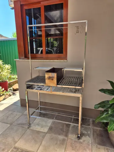 Parilla Versatile inox com grelha dupla e varal 