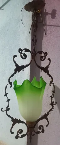 Lustre antigo de cristal verde