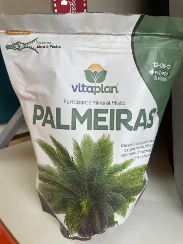 Fertilizante mineral misto para palmeiras