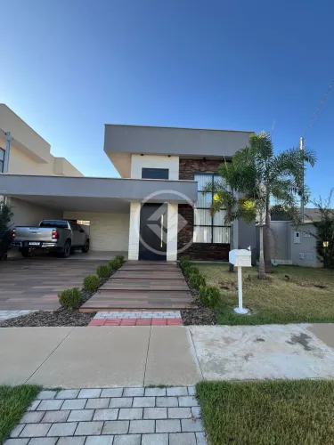Aparecida de Goiânia - Casa no Condomínio Parqville Jacarandá codigo: 133534